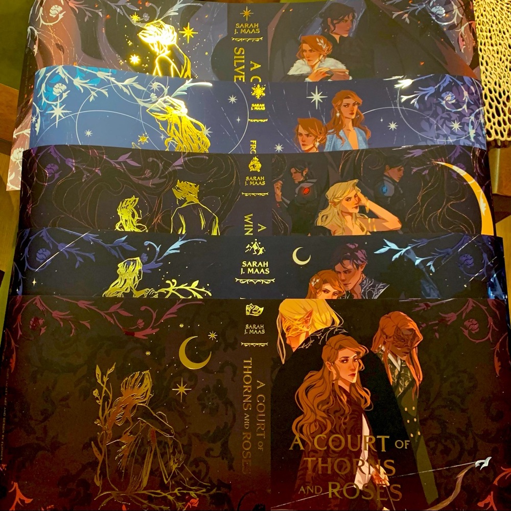 Illumicrate exclusive ACOTAR dust jackets (5)